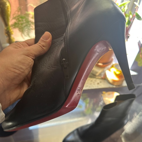 Christian Louboutin Black Leather Ankle Boots Red Sole Size 41.5 - Picture 5 of 5